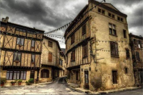 MAISON DE NOSTRADAMUS*** OCCITANIE INSOLITE